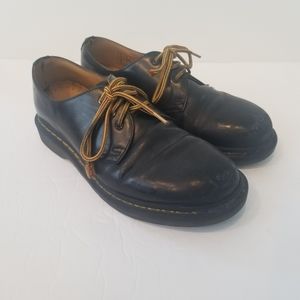 TheOriginal90s Dr Martens Black Oxford Lace up Shoe Size US Men 6 US Ladies 7..
